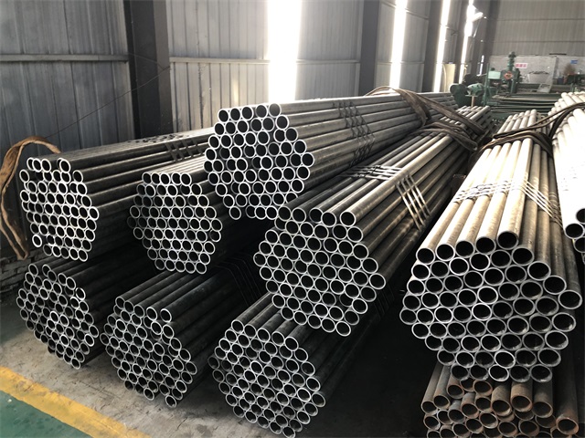 西藏小口径厚壁无缝钢管